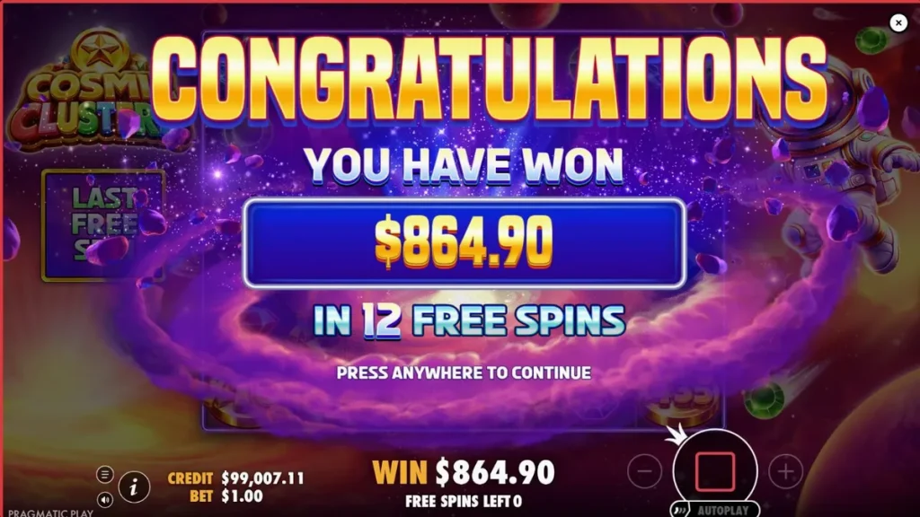 Tampilan layar permainan slot Cosmic Clusters dengan tema luar angkasa dan simbol neon